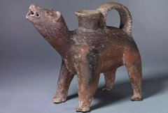 新石器时代的陶器“狗形鬶”