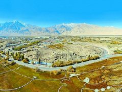 新疆喀什地区塔什库尔干塔吉克自治县石头城遗址发现精致箱式木棺